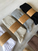 Load image into Gallery viewer, RIBBED COTTON HIGH SOCKS - neutral