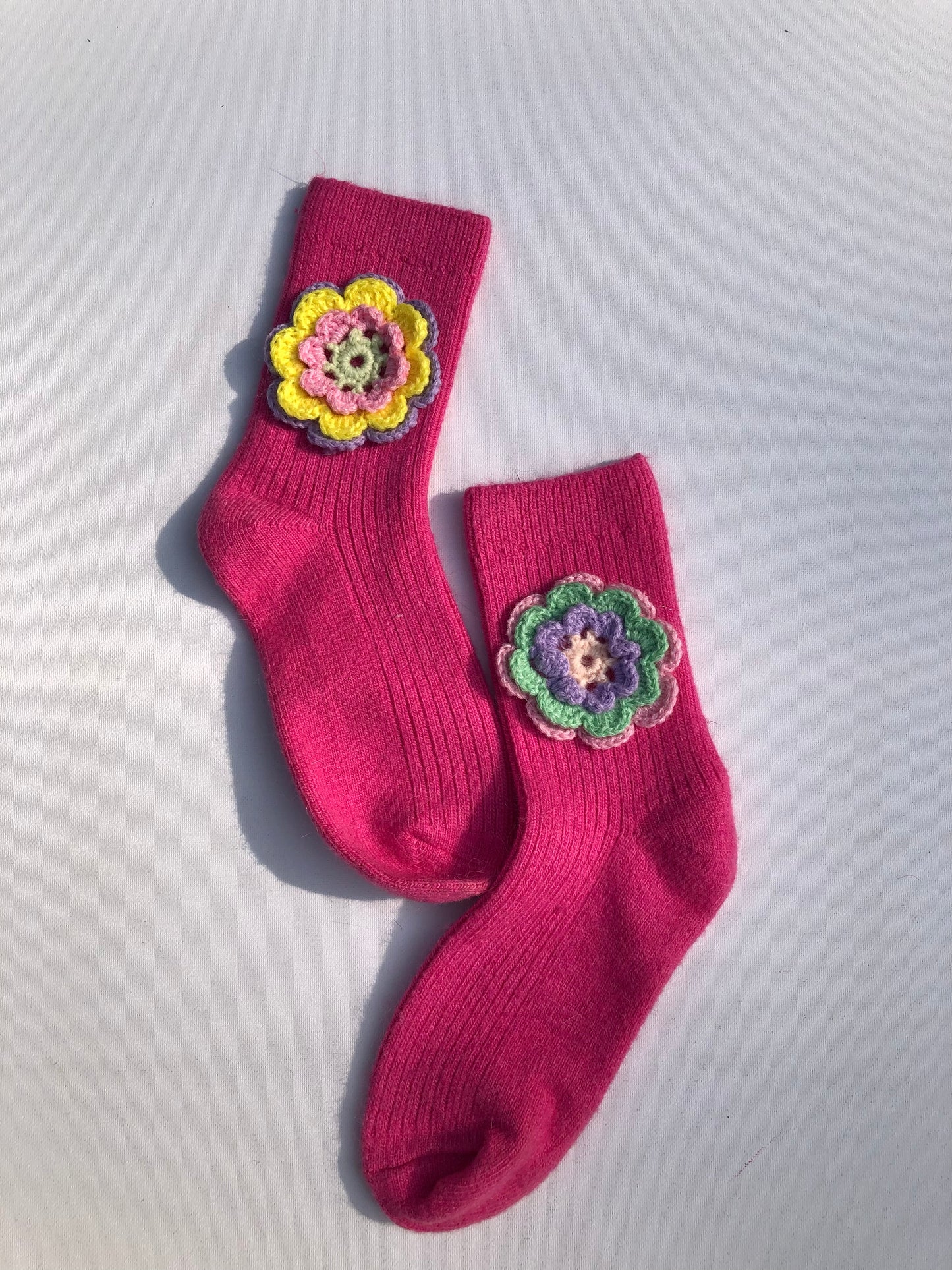 CROCHET FLOWER WOOL SOCKS