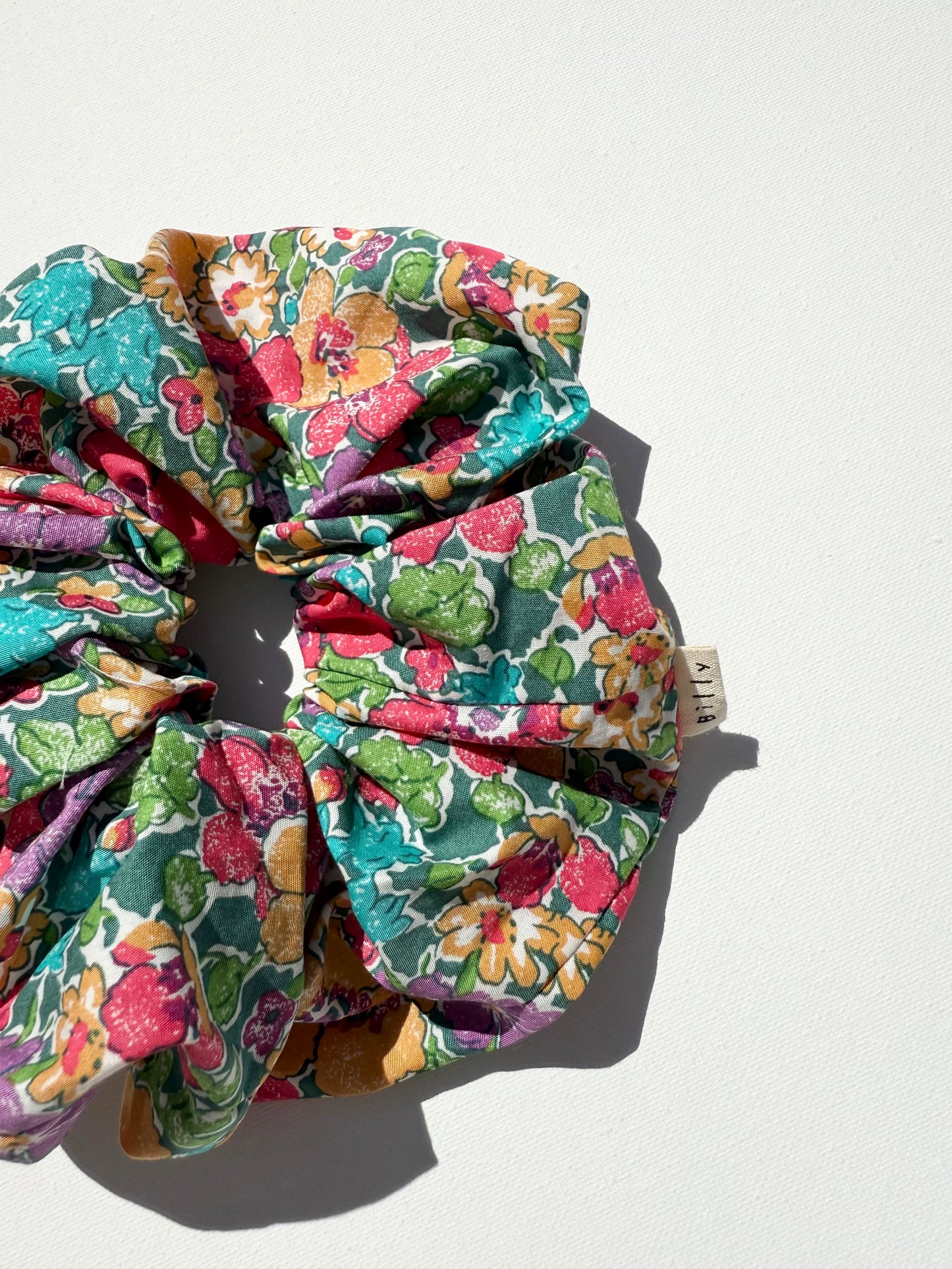 GARDEN FLORAL SCRUNCHIES