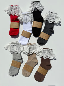 LACE SOCKS