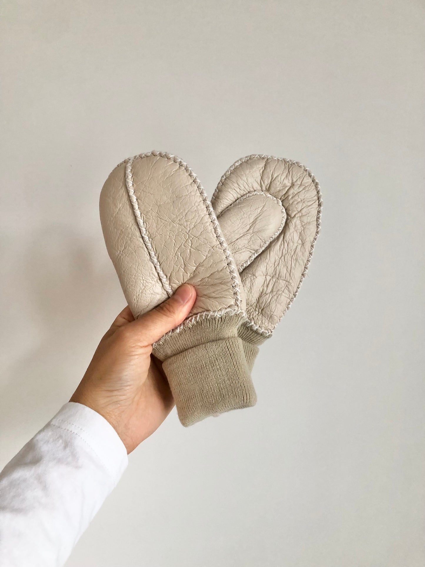 KIDS SHEARLING MITTENS