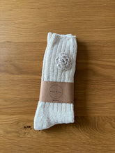 Load image into Gallery viewer, CROCHET COOKIE FLOWERS SOCKS