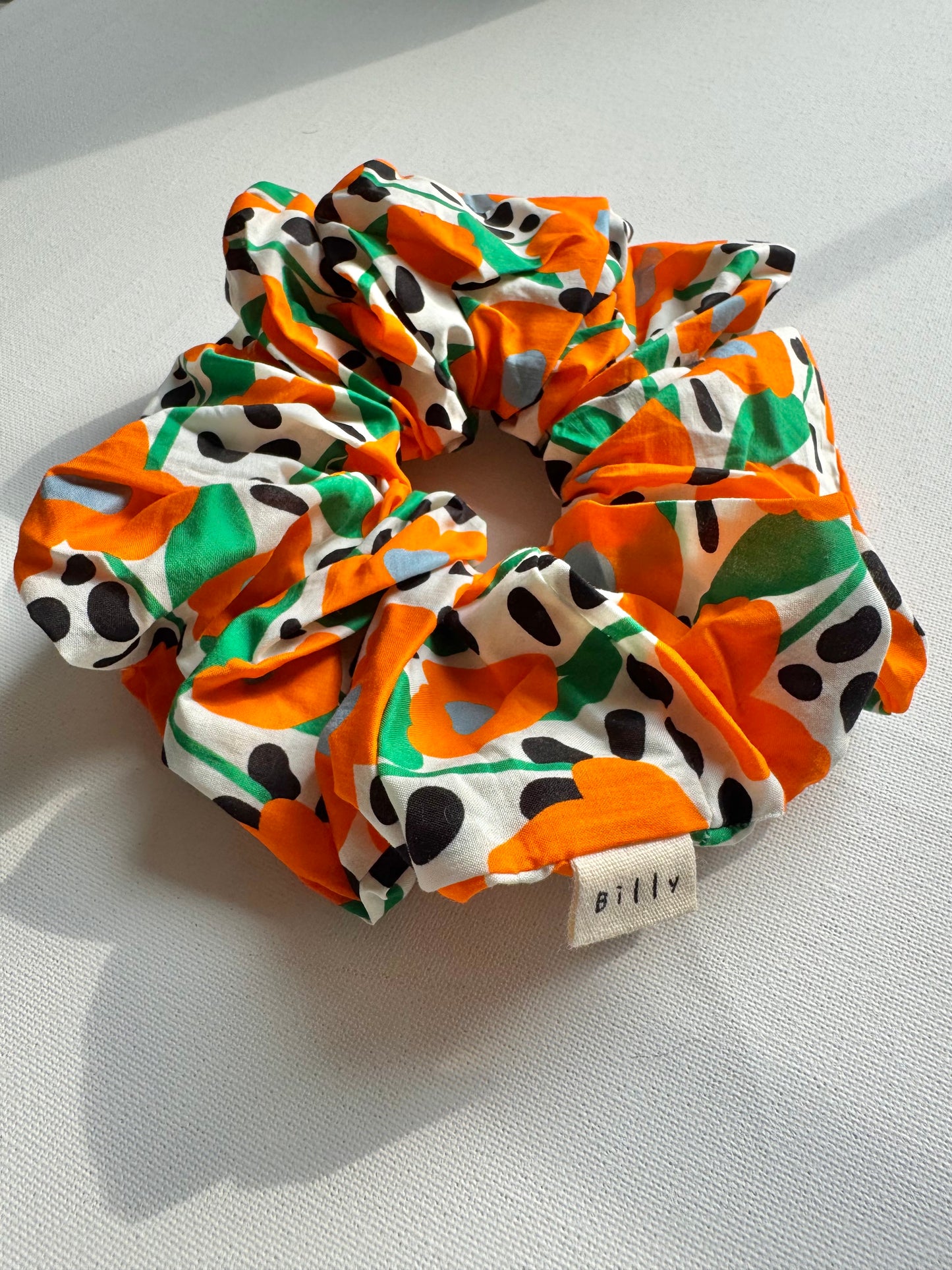 CHELSEA FLORAL SCRUNCHIES