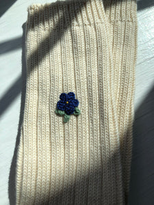 CROCHET FIELD ROSE SOCKS