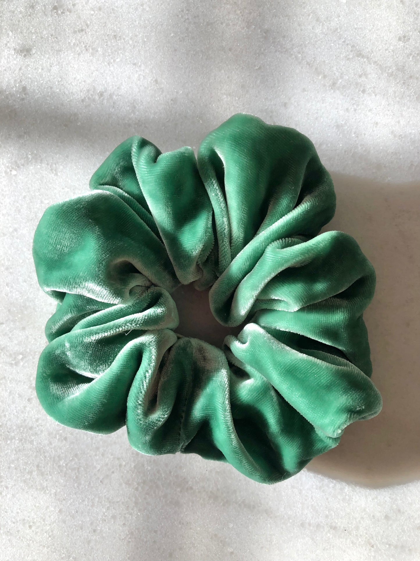 VELVET SCRUNCHIES - garden mixed