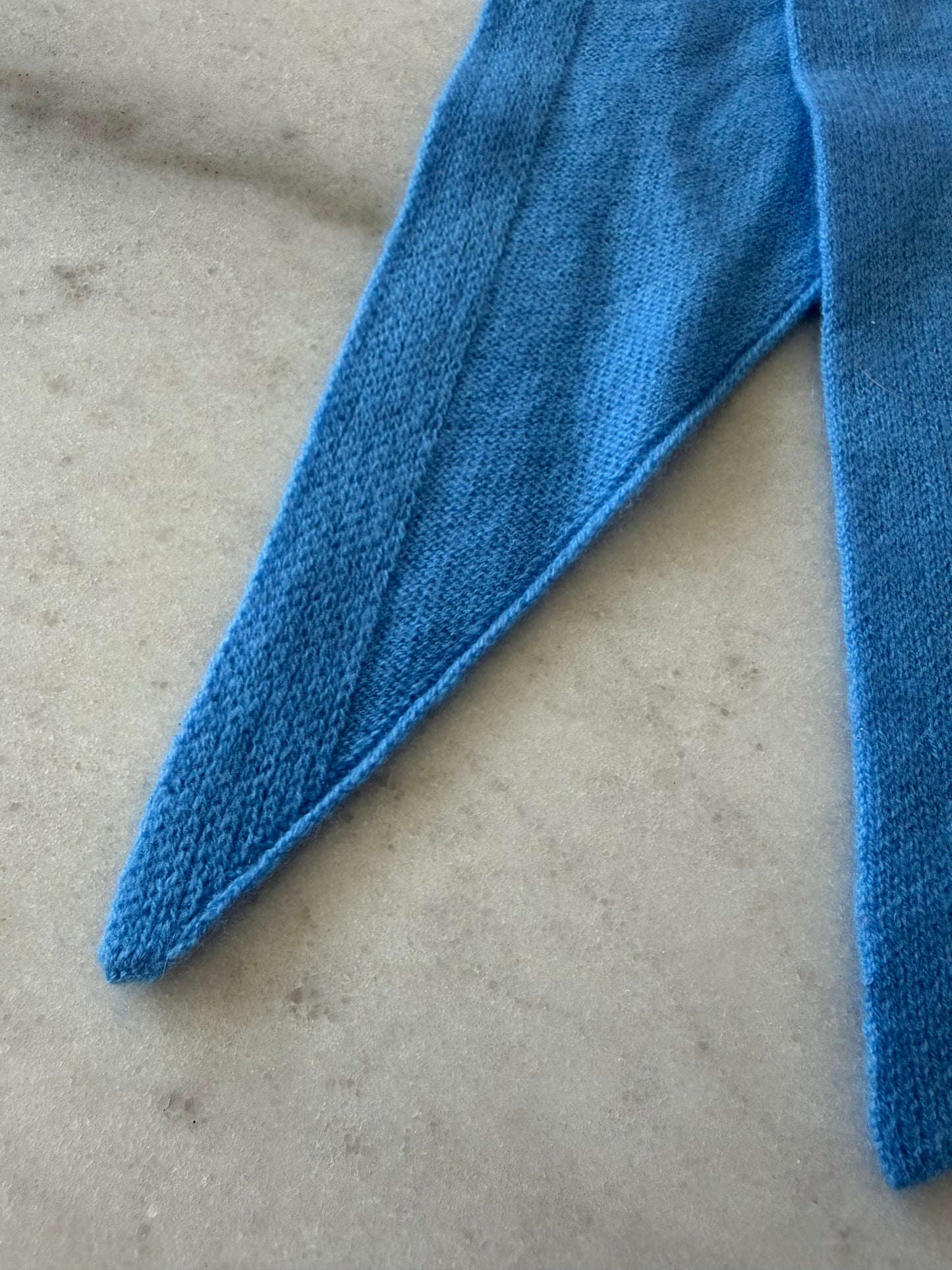 CASHMERE CRAVAT SCARF - mid of July 2026