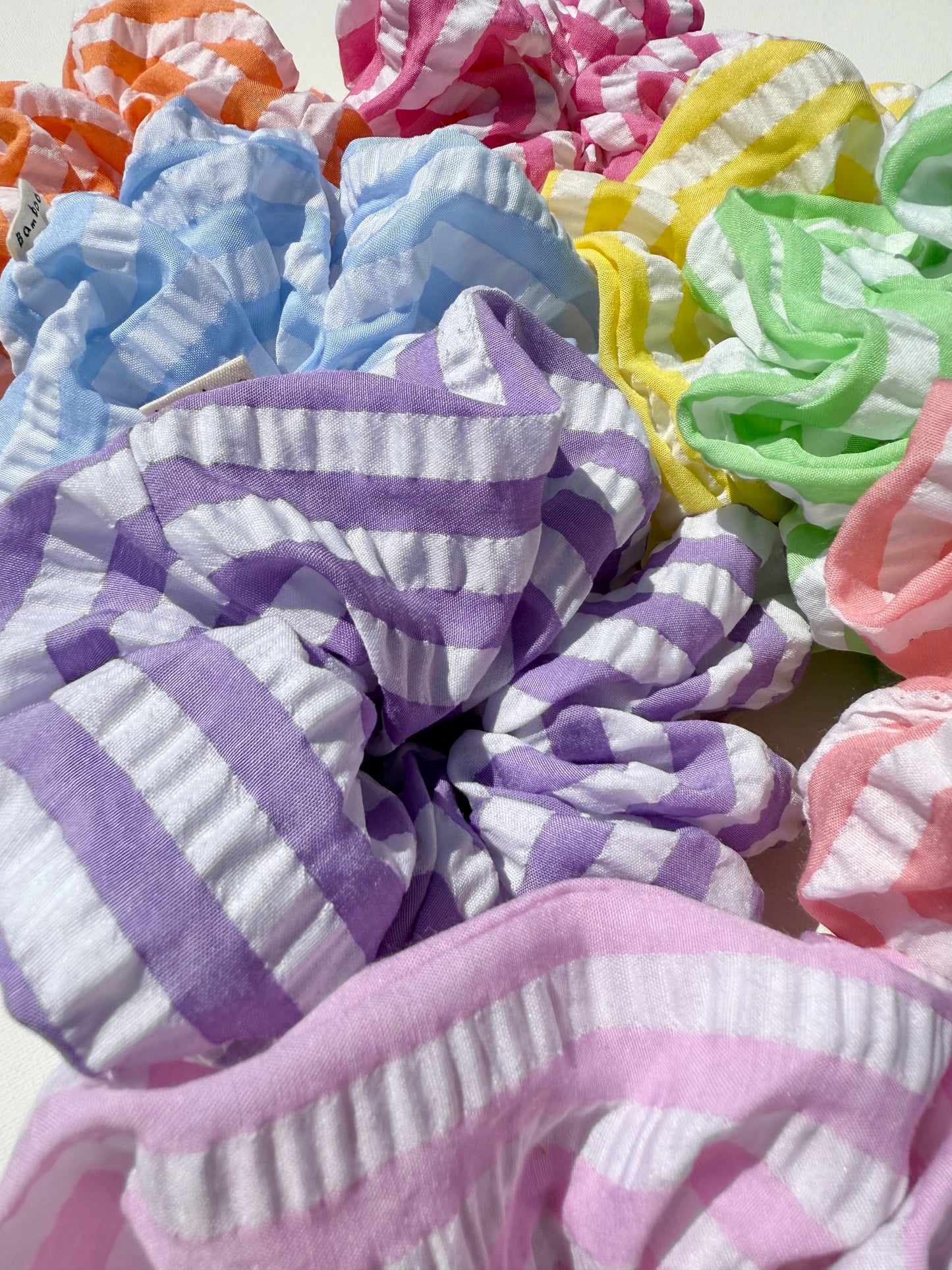 STRIPE SEERSUCKER SCRUNCHIES - bright