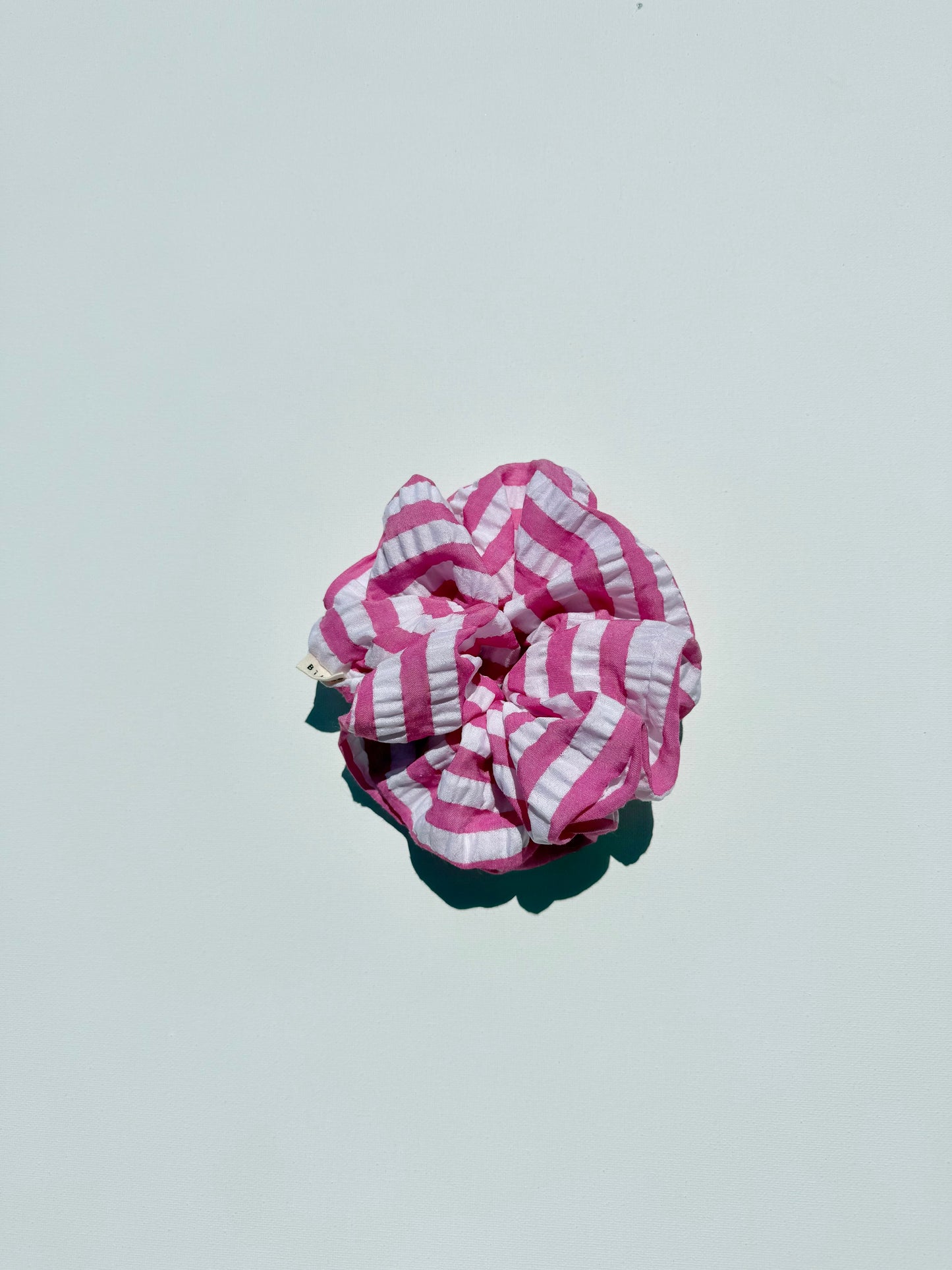 STRIPE SEERSUCKER SCRUNCHIES - bright