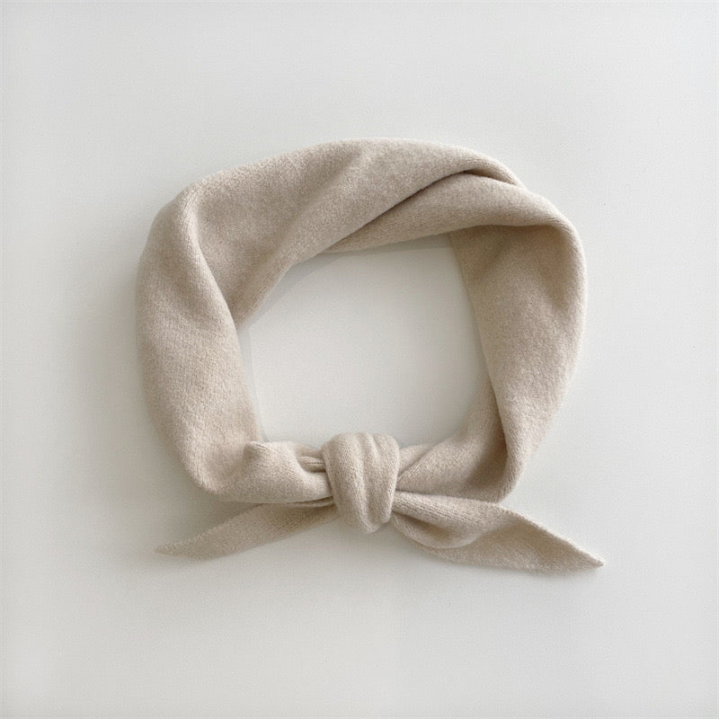FUZZY WOOL CRAVAT SCARF - neutral