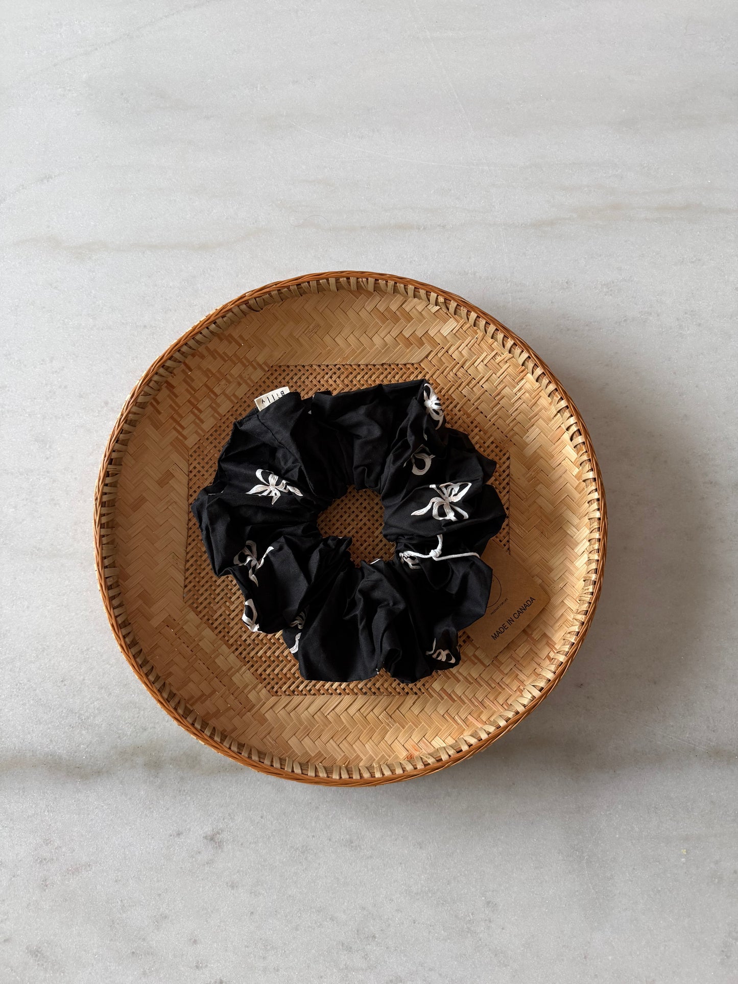 RETRO BLOOM SCRUNCHIE