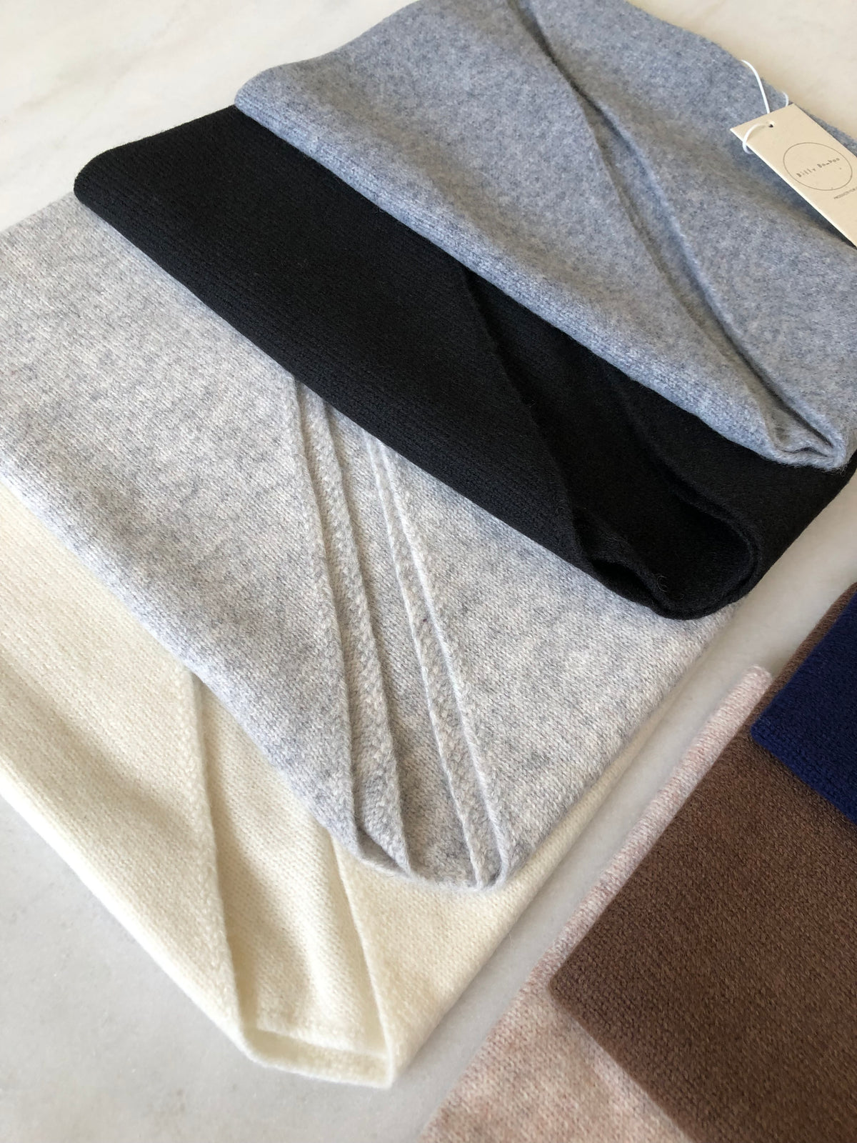 MERINO WOOL CRAVAT SCARF - End of September