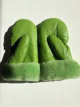 Load image into Gallery viewer, PUFFY SHEARLING MITTENS