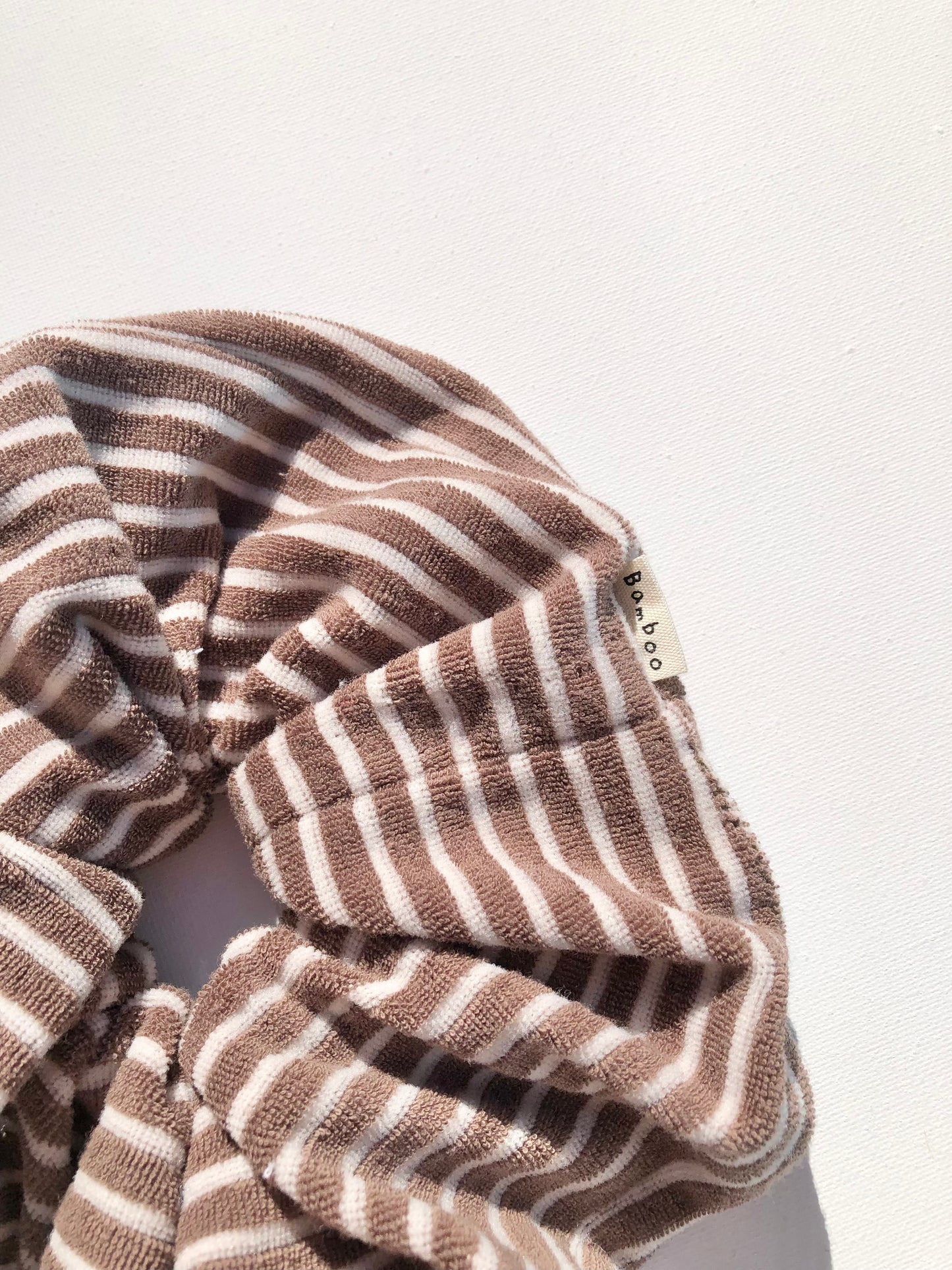 NOVA SCOTIA TOWELLING STRIPE SCRUNCHIES - neutral