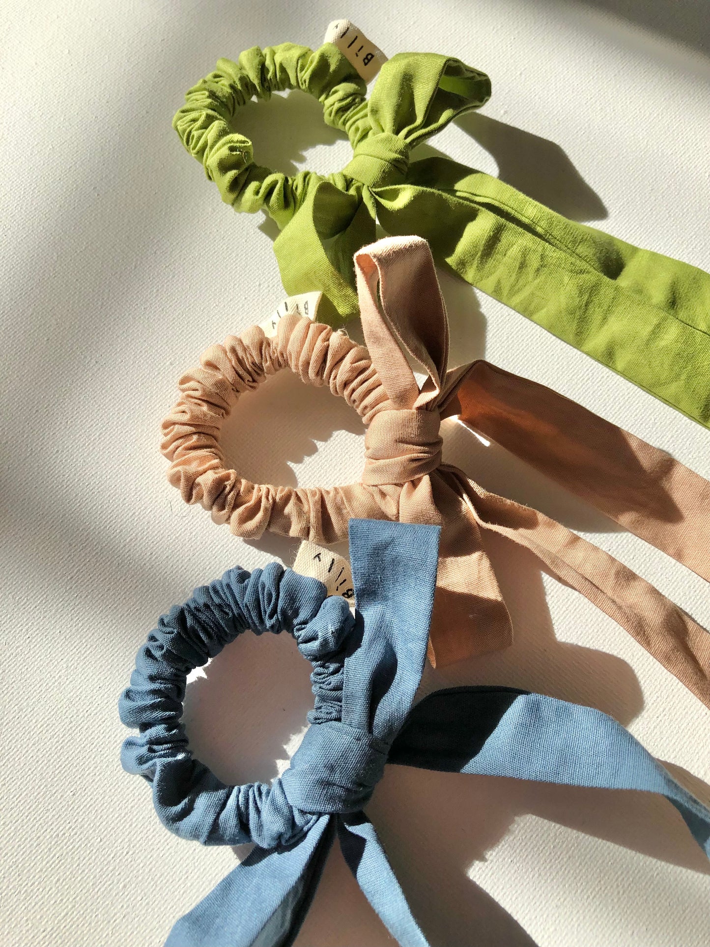 COTTON POPLIN MINI BOW SCRUNCHIES
