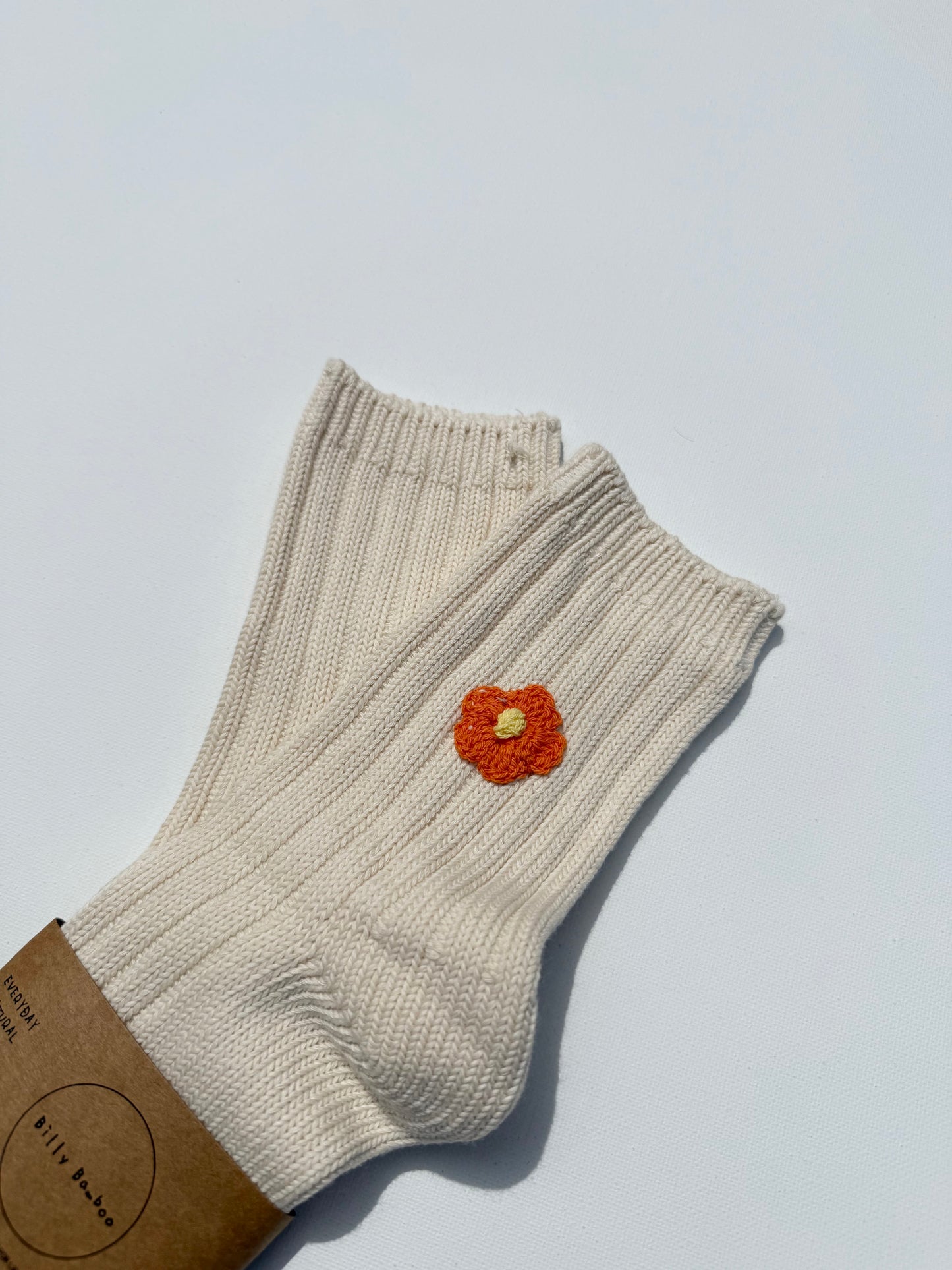 CROCHET HAPPY FLOWER SOCKS