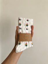 Load image into Gallery viewer, ROSE GARDEN SOCKS