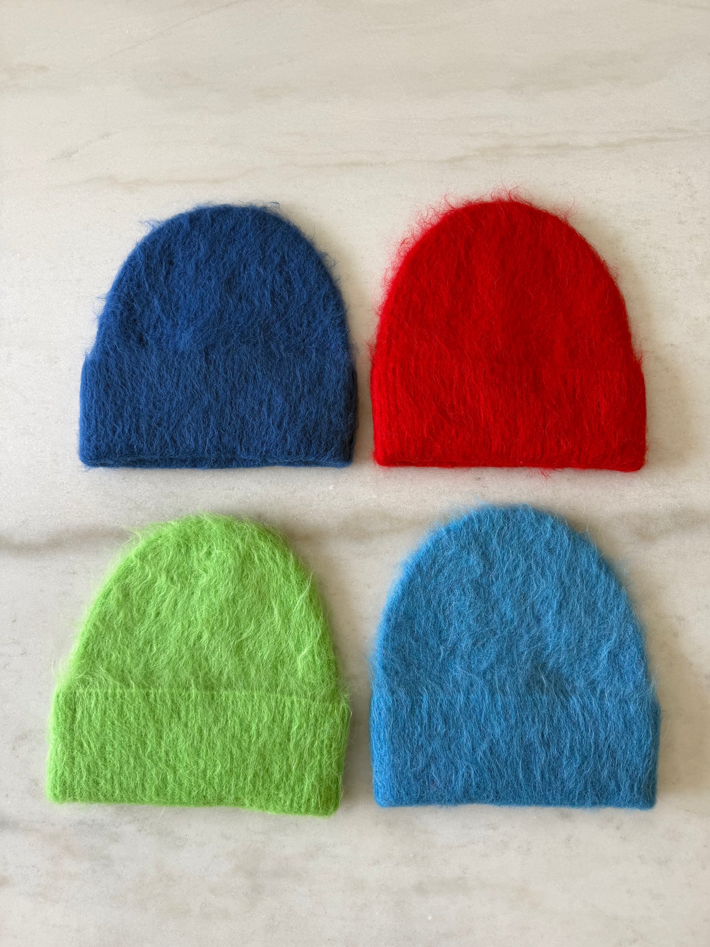 ALPACA FLUFFY BEANIE