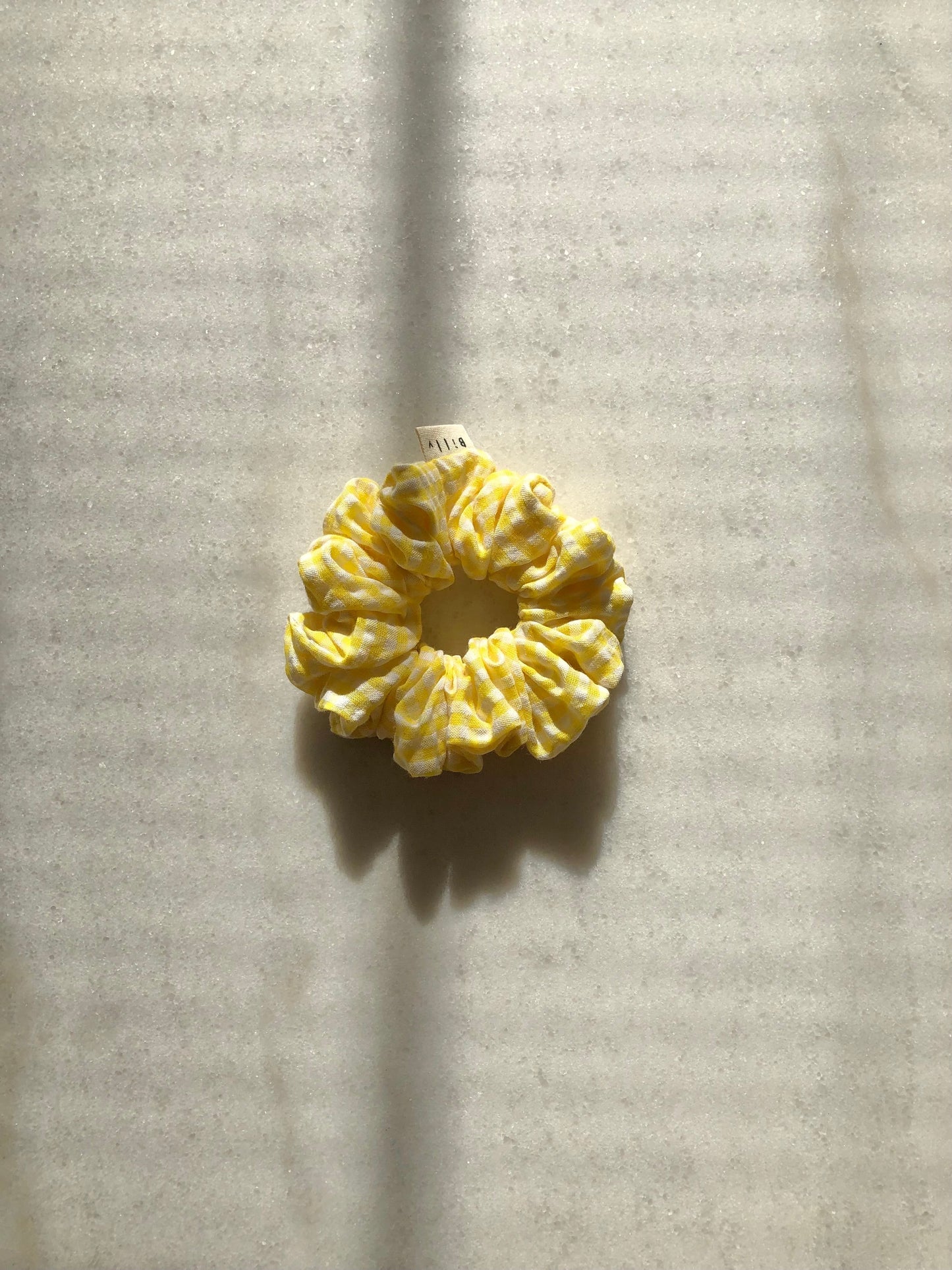 MINI GINGHAM SEERSUCKER SCRUNCHIES - crystal bright