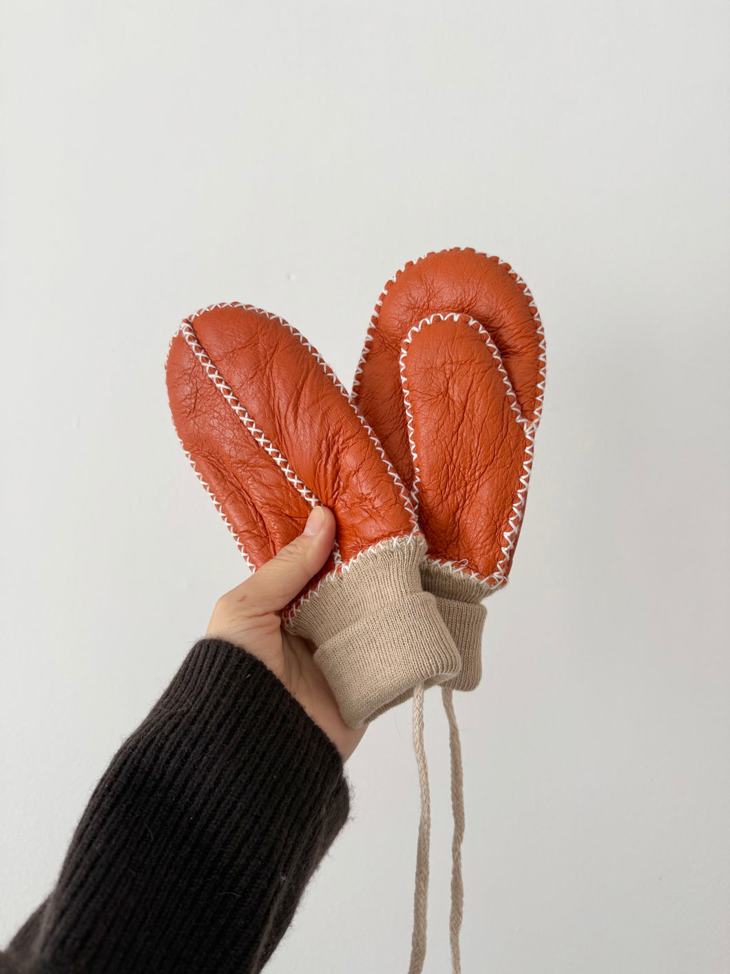 KIDS SHEARLING MITTENS