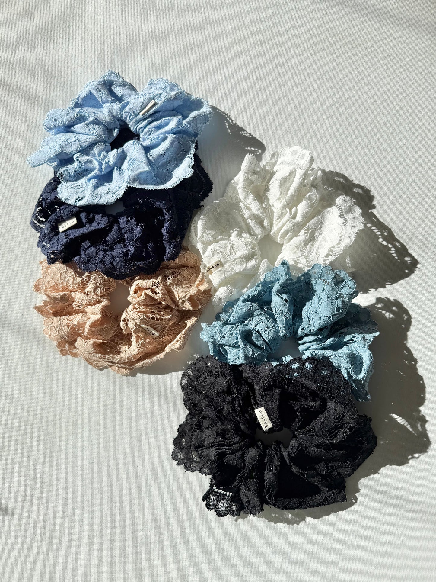 LACE SCRUNCHIES - neutral
