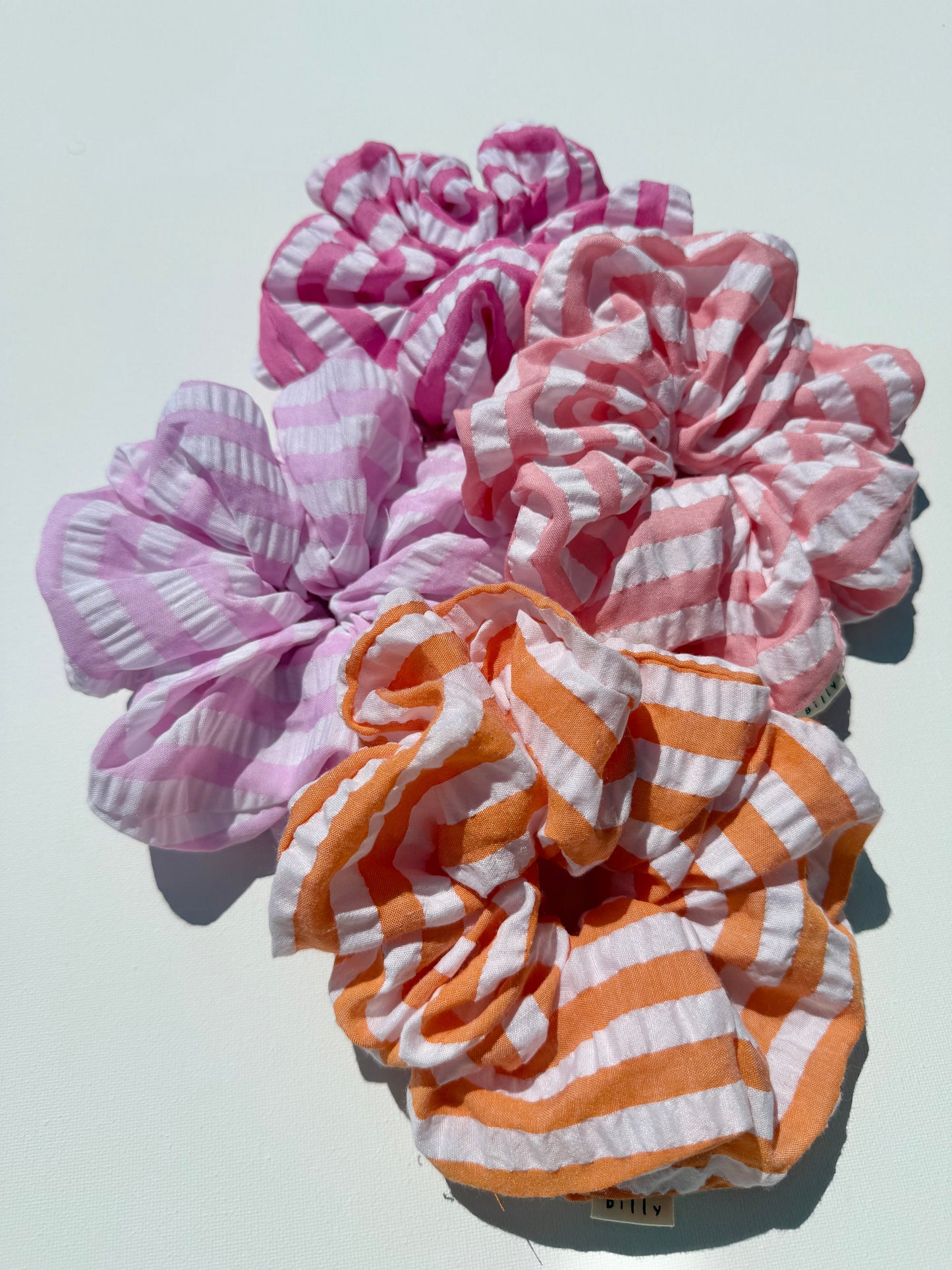 STRIPE SEERSUCKER SCRUNCHIES - bright