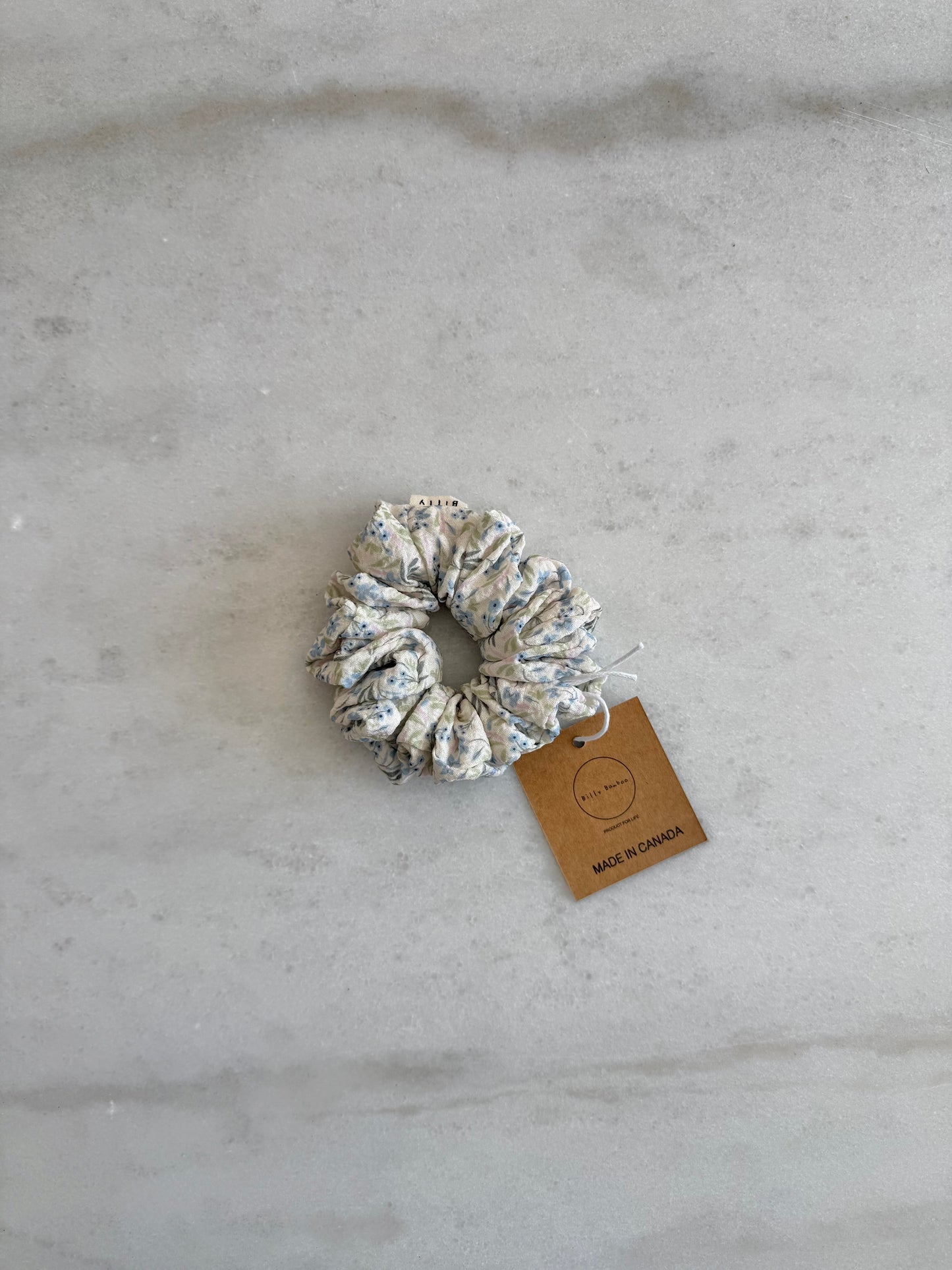 VICTORIA FLORAL SCRUNCHIE