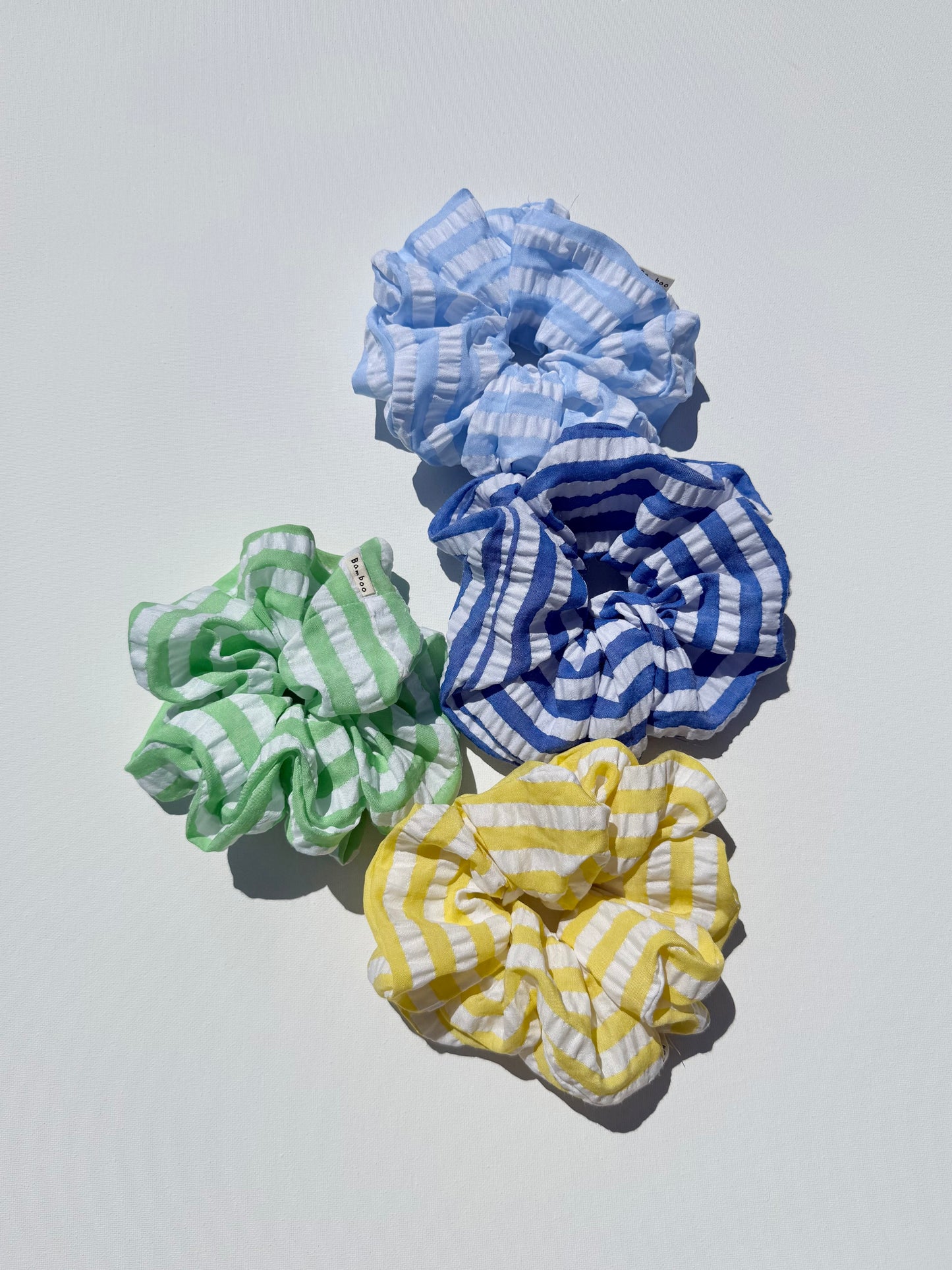 STRIPE SEERSUCKER SCRUNCHIES - bright