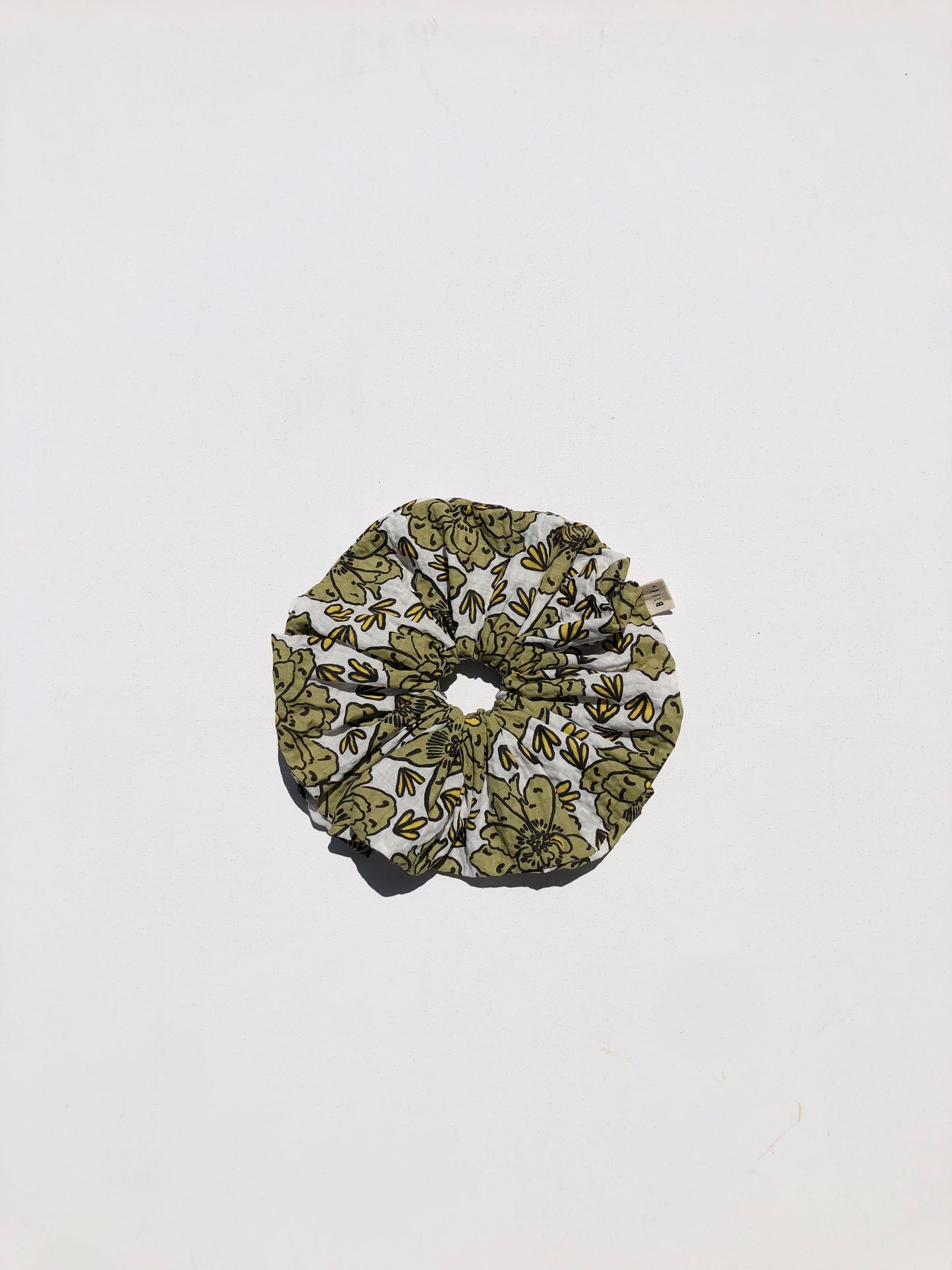 TOLADO FLOWER SCRUNCHIES