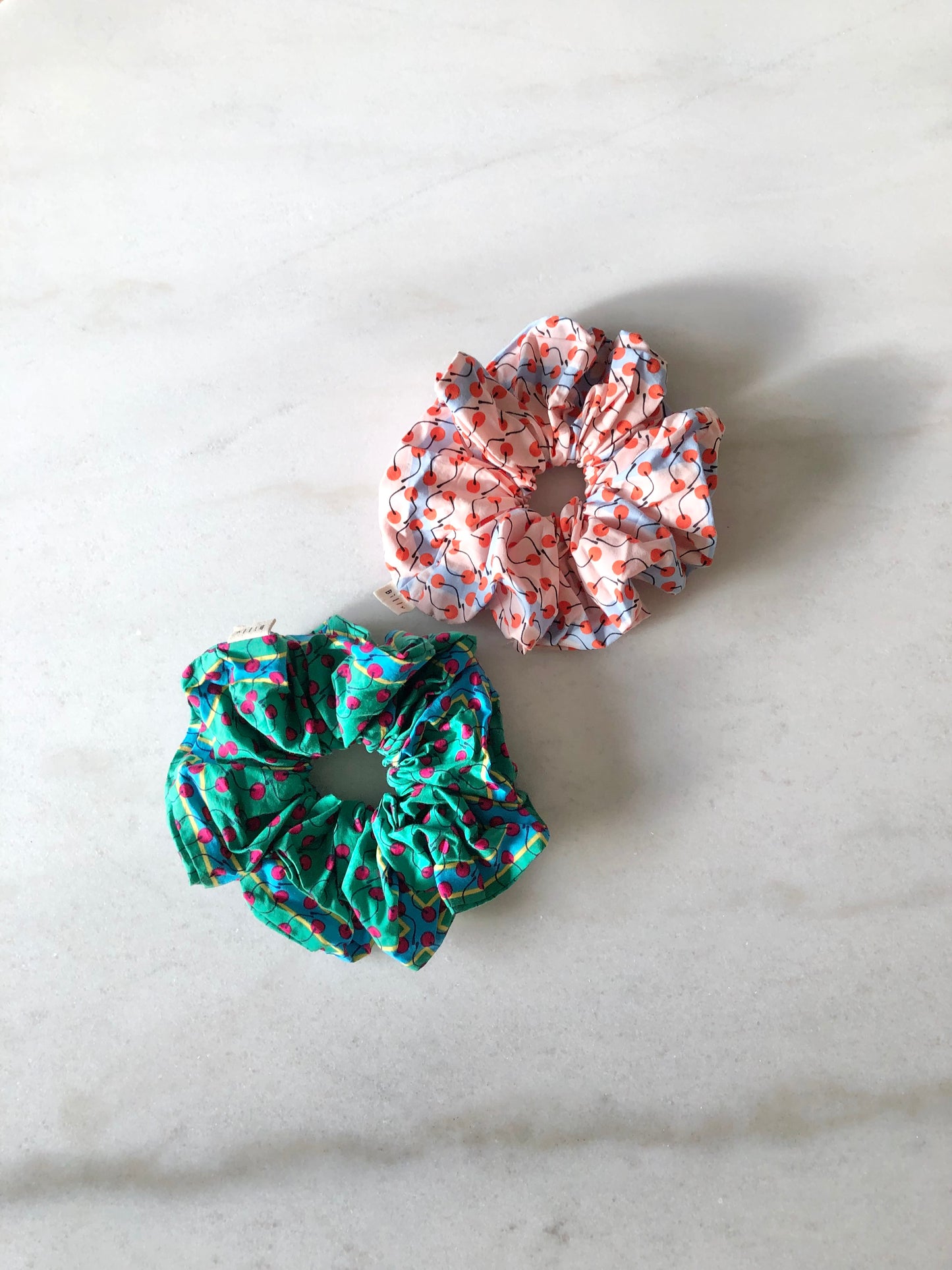 CHELSEA FLORAL SCRUNCHIES