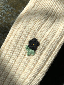 CROCHET FIELD ROSE SOCKS