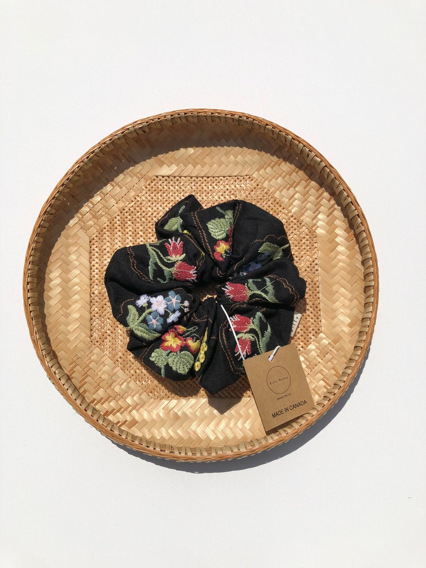 EMBROIDERED FLOWER GARDEN SCRUNCHIE