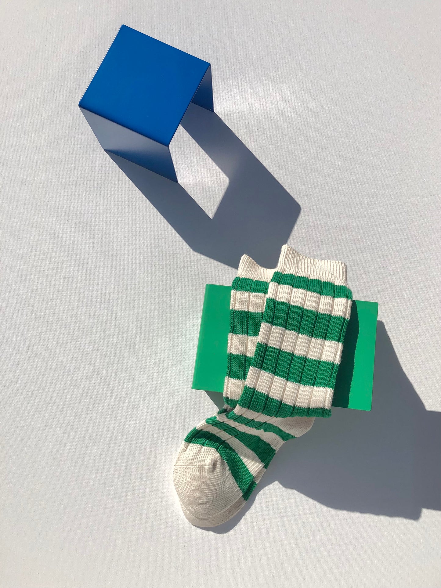 COLOR STRIPE HIGH SOCKS