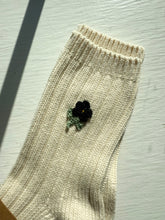 Load image into Gallery viewer, CROCHET FIELD ROSE SOCKS