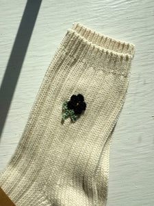 CROCHET FIELD ROSE SOCKS