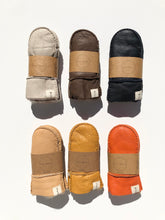 Load image into Gallery viewer, KIDS SHEARLING MITTENS