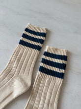 Load image into Gallery viewer, MEN’S COLLEGE STRIPE SOCKS