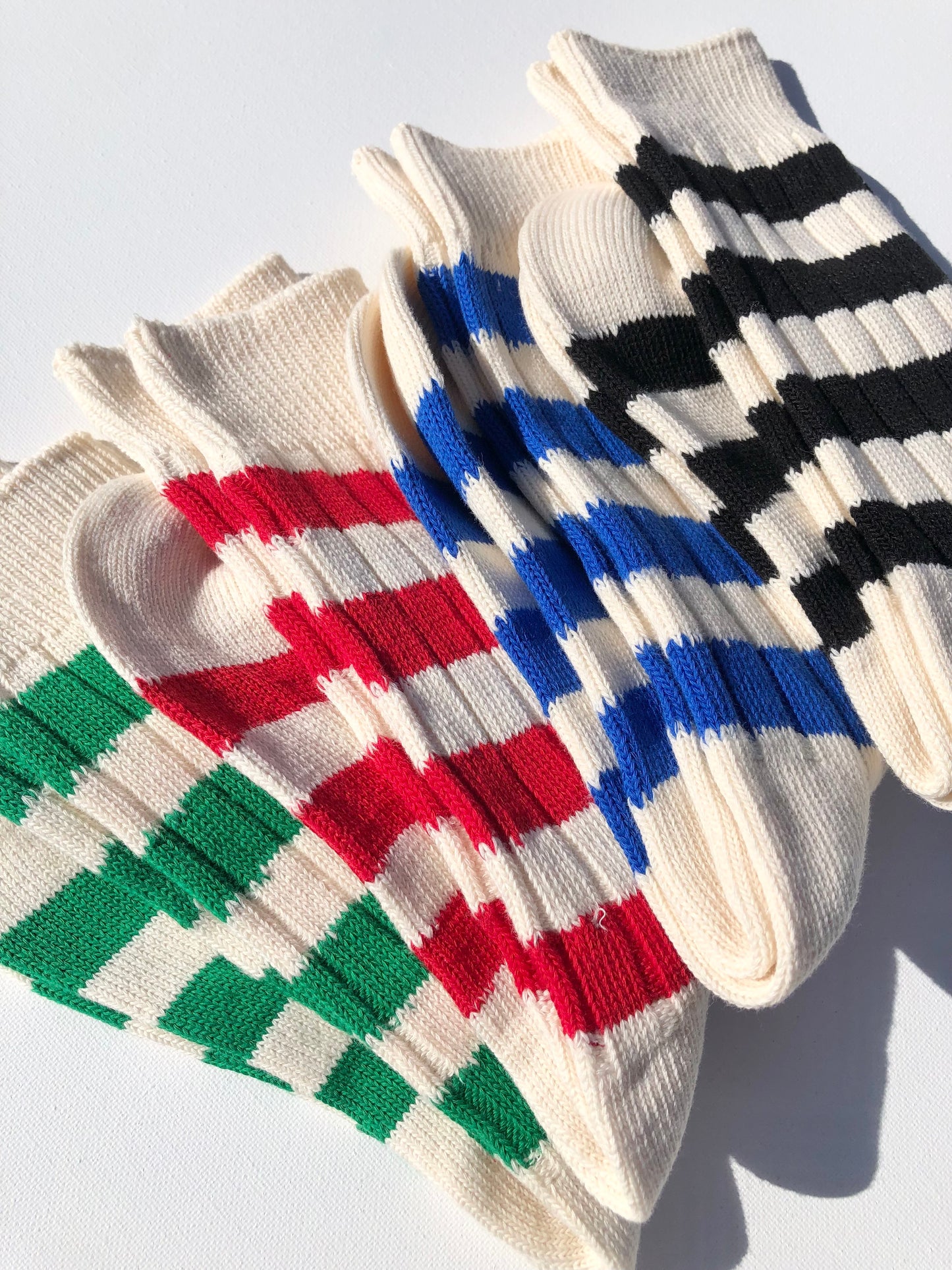 COLOR STRIPE HIGH SOCKS