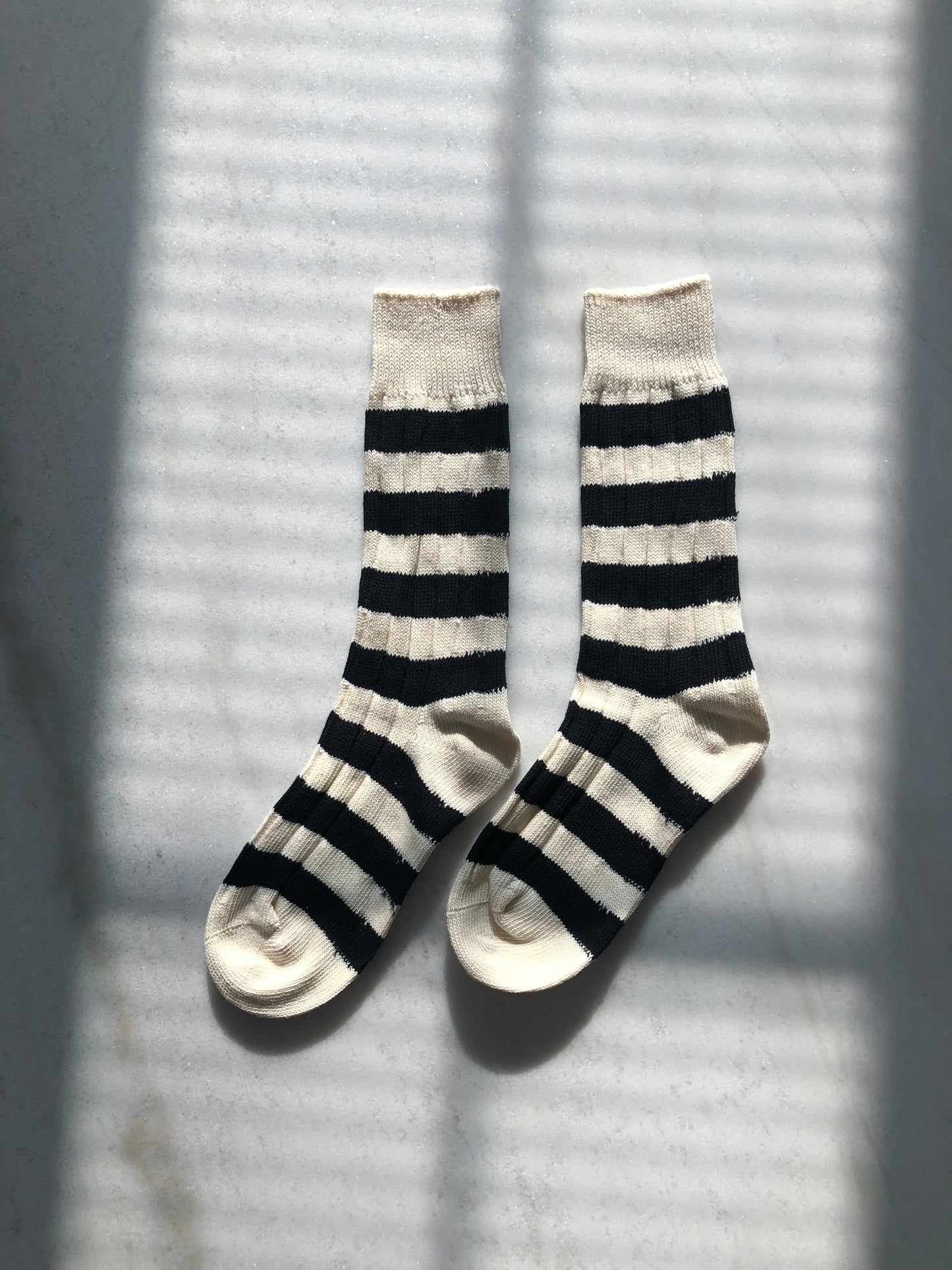 COLOR STRIPE HIGH SOCKS