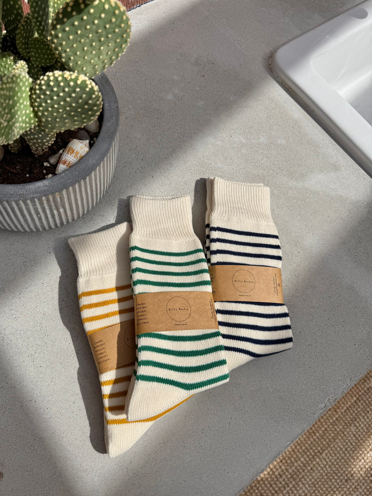 MAKINO STRIPE HIGH SOCKS