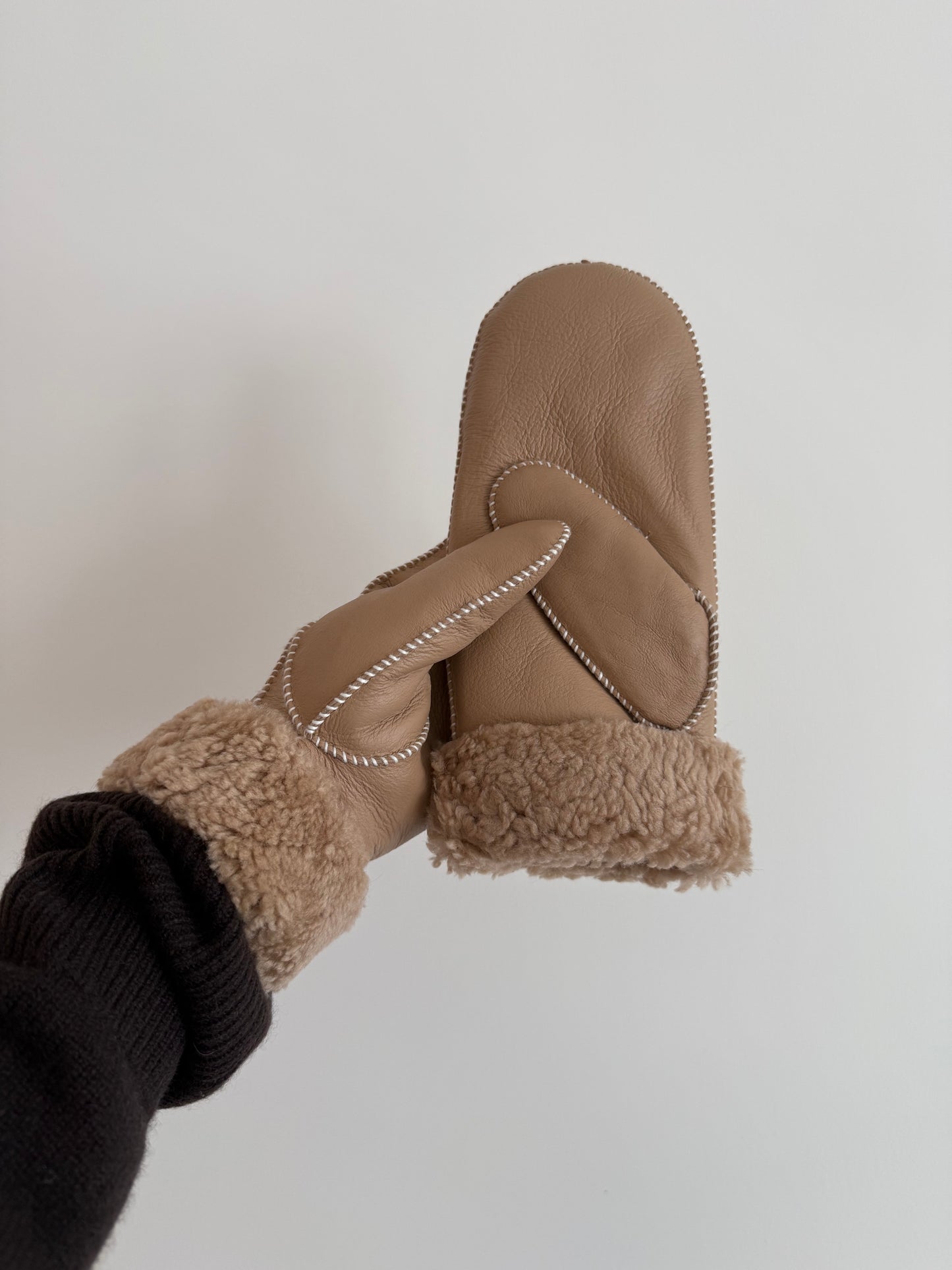 SHEARLING MITTENS