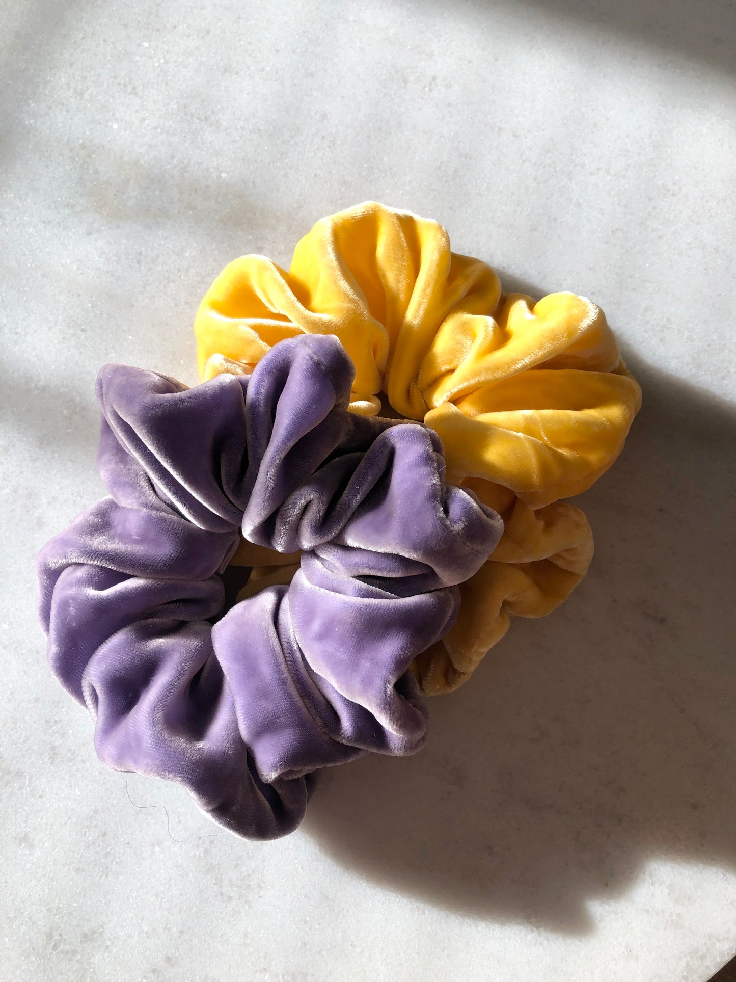 VELVET SCRUNCHIES - garden mixed