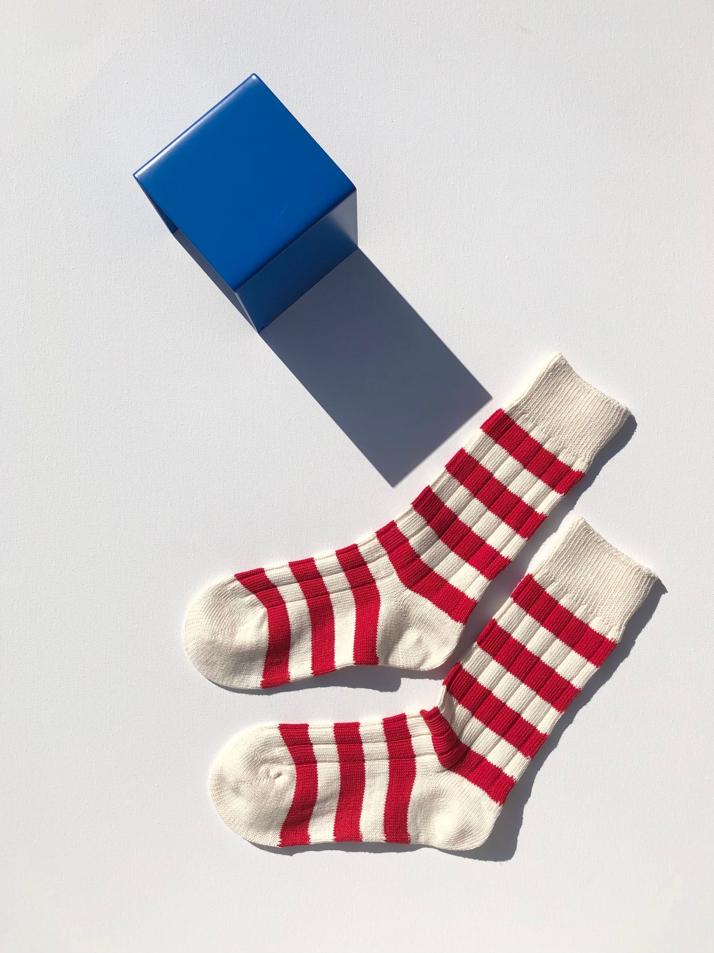 COLOR STRIPE HIGH SOCKS