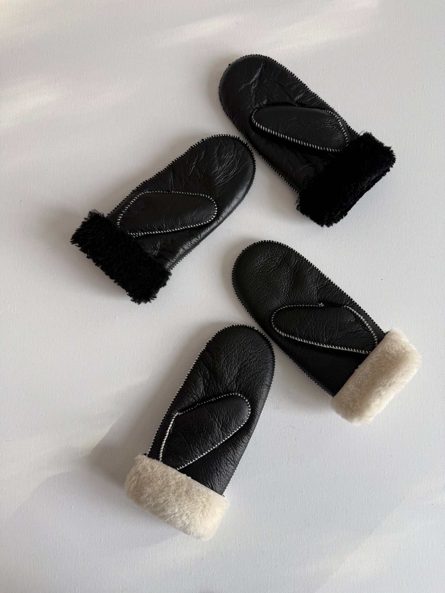 SHEARLING MITTENS