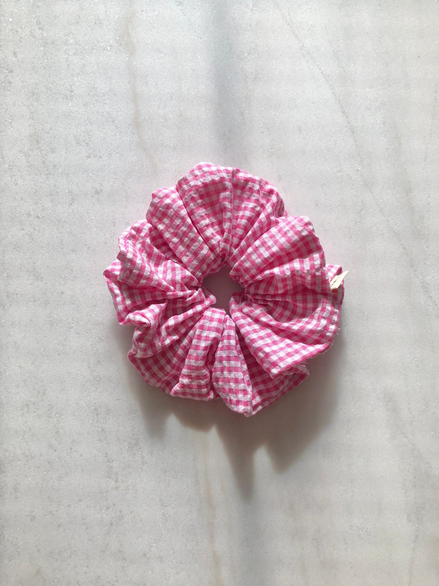 MINI GINGHAM SEERSUCKER SCRUNCHIES - crystal bright