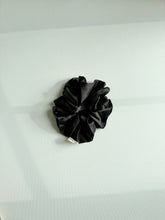 Load image into Gallery viewer, PURE SILK SCRUNCHIES
