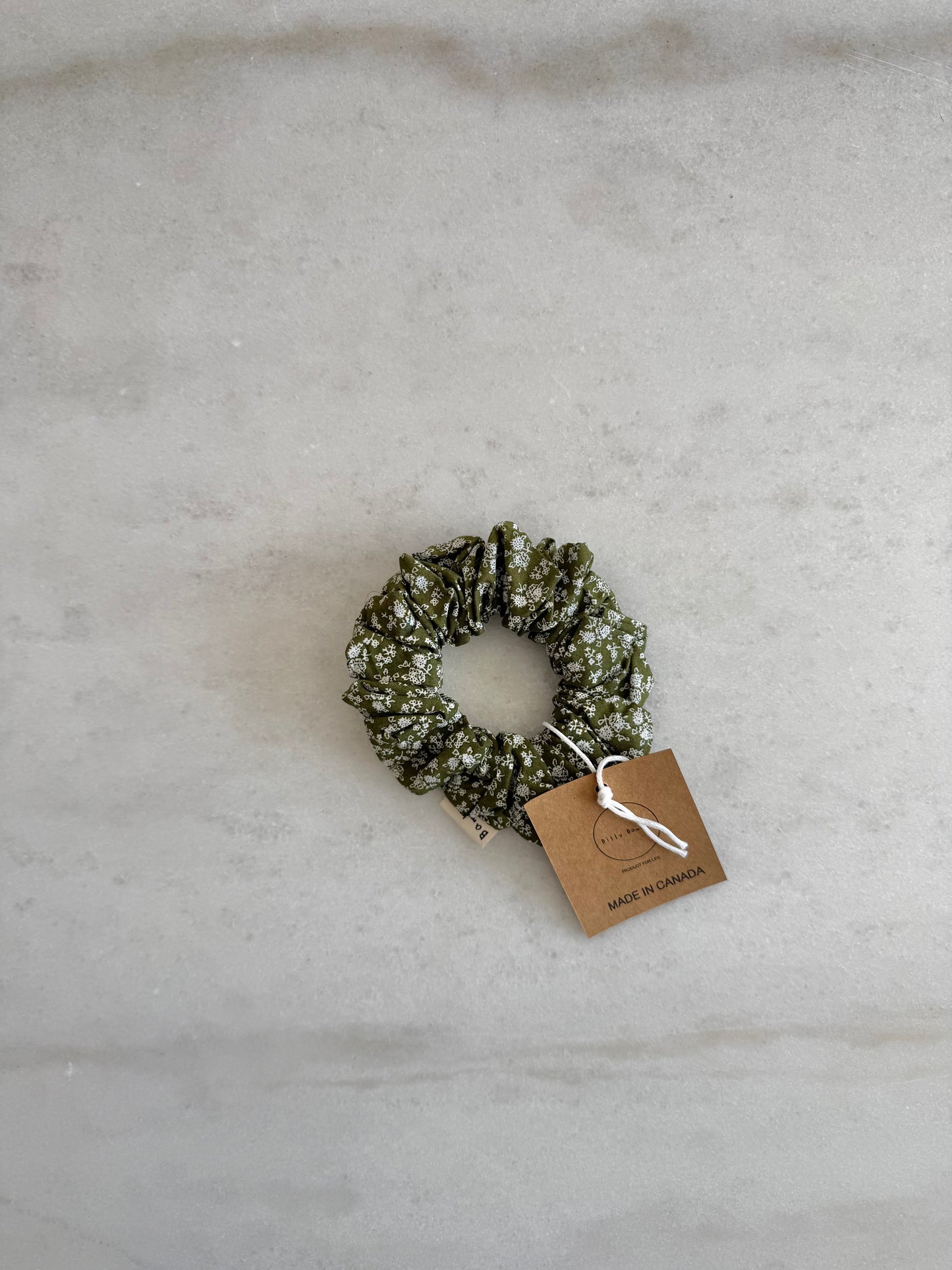 VICTORIA FLORAL SCRUNCHIE