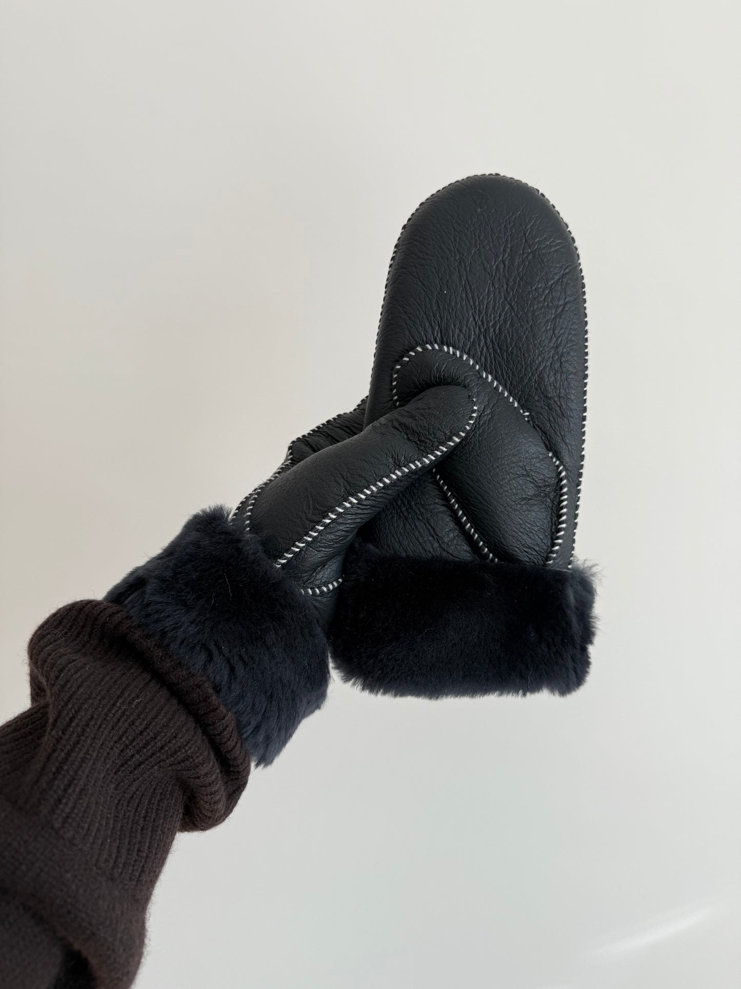 SHEARLING MITTENS