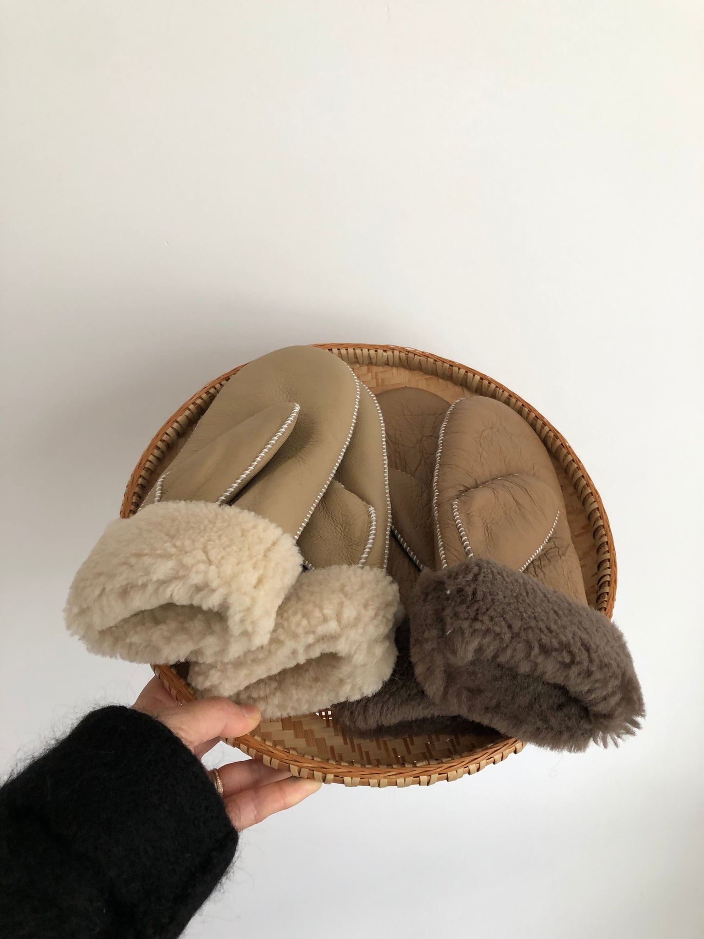 SHEARLING MITTENS