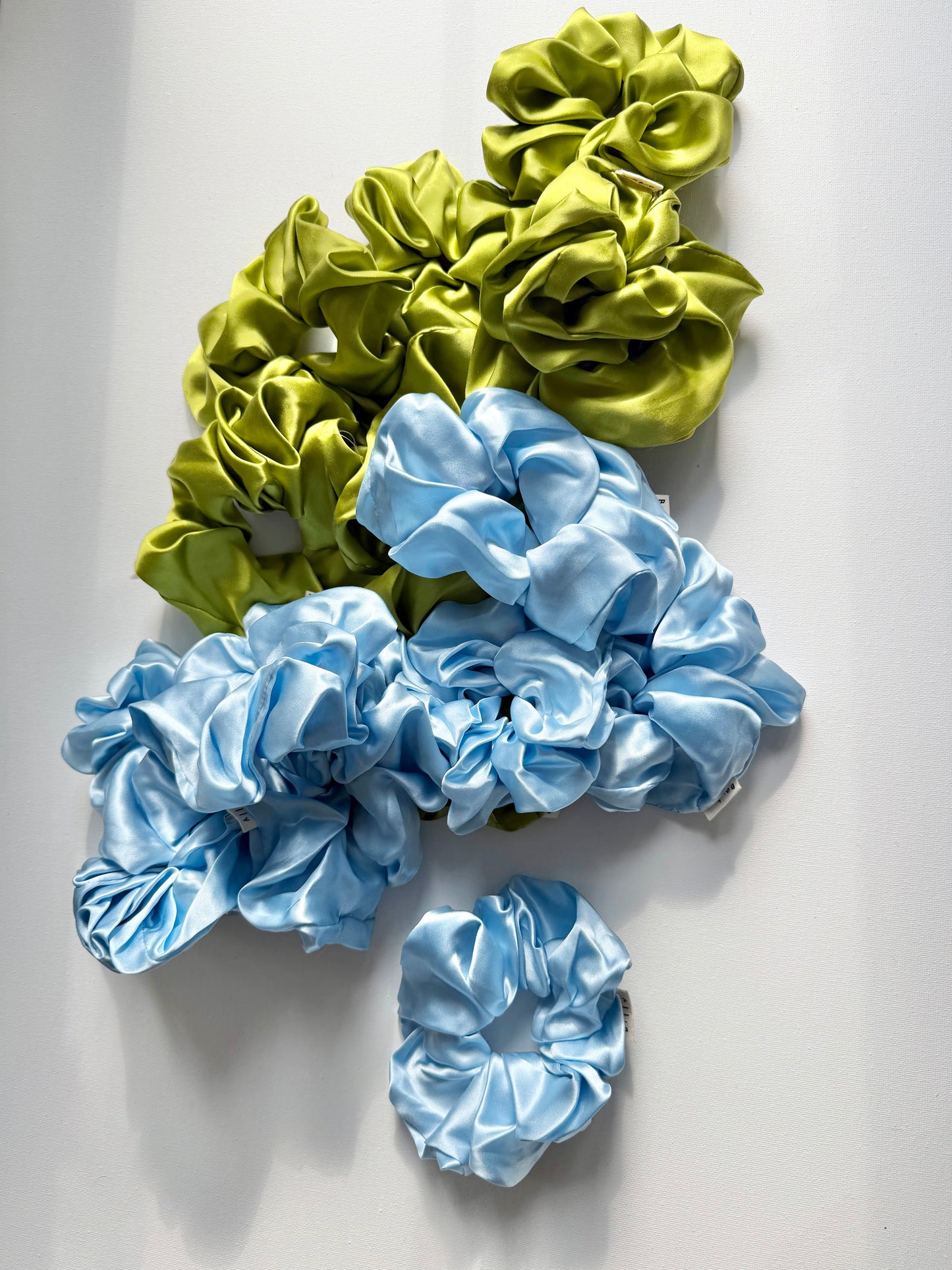 PURE SILK SCRUNCHIES