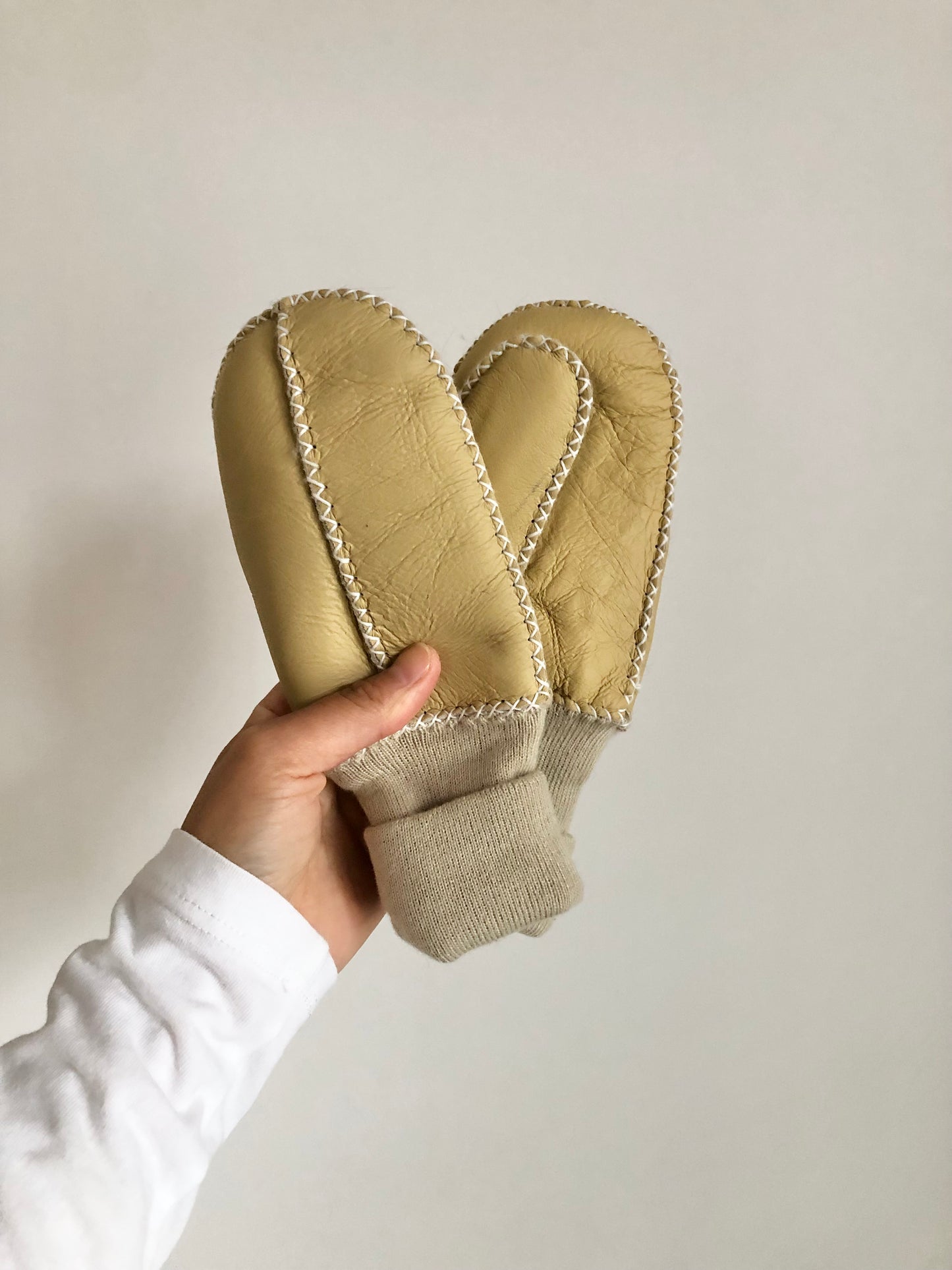 KIDS SHEARLING MITTENS